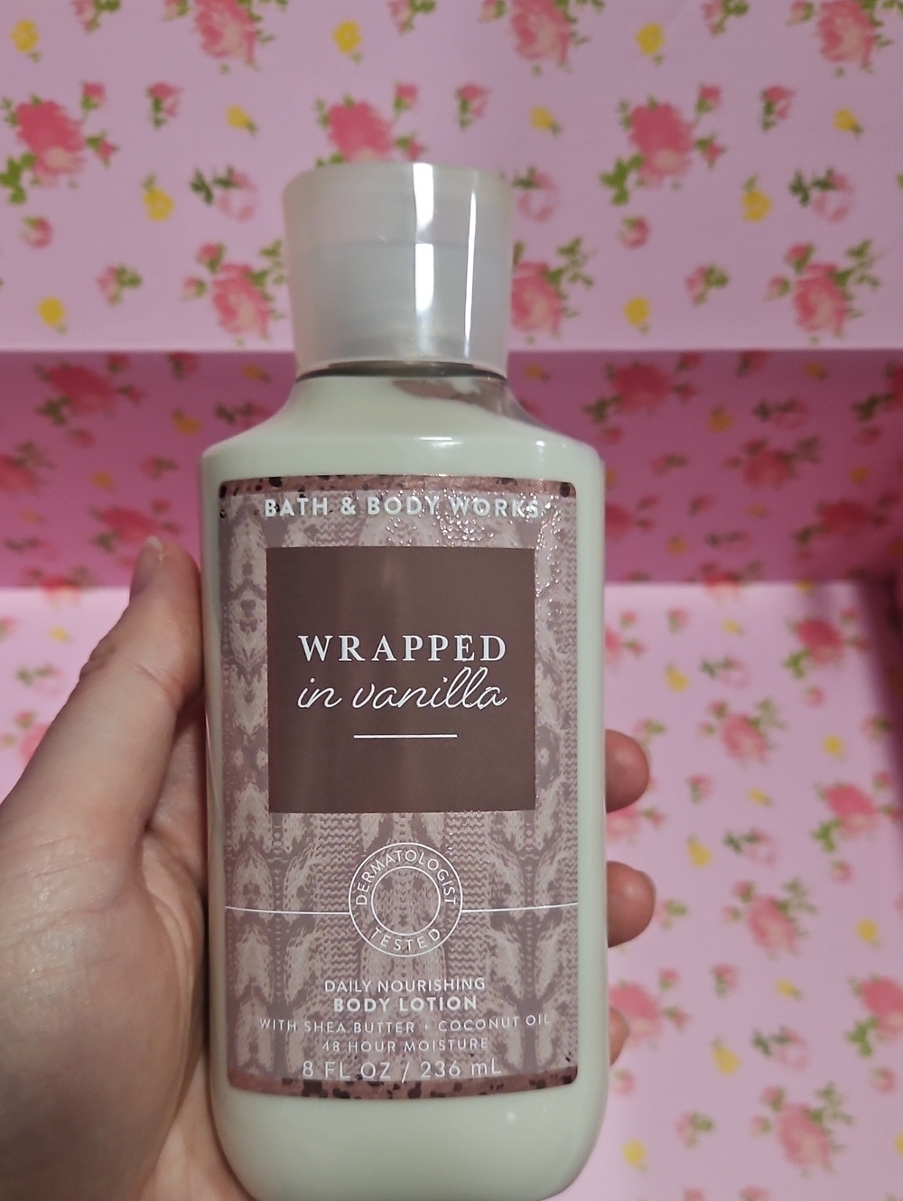 New Wrapped In Vanilla Body Lotion